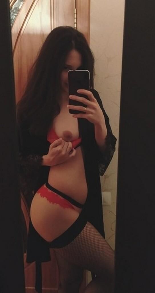 Amateur set from VKontakte 36 [Amateur, Solo, Russian, Posing] [from 1027*544 to 3745*3482, 47 photos] – Porn torrents download