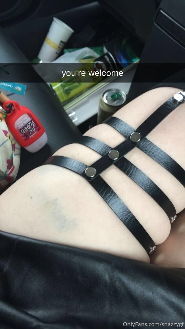 [Onlyfans.com] Snazygf / Snazzy Girlfriend [Tease, Feet, Full Frontal, Dildo] [640×1136-3840×2880, 479 Photos] – Porn torrents download