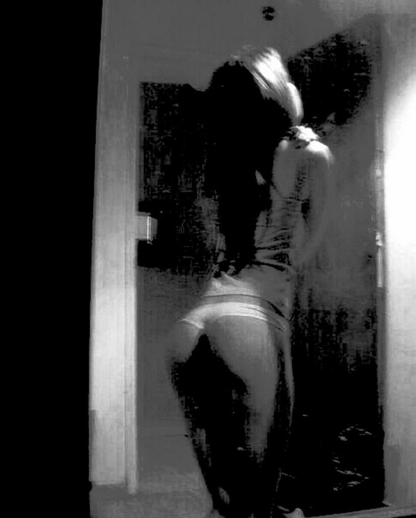 Amateur set from VKontakte 266 [Amateur, Solo, Russian, Posing] [from 513*386 to 2176*1632, 51 photos] – Porn torrents download