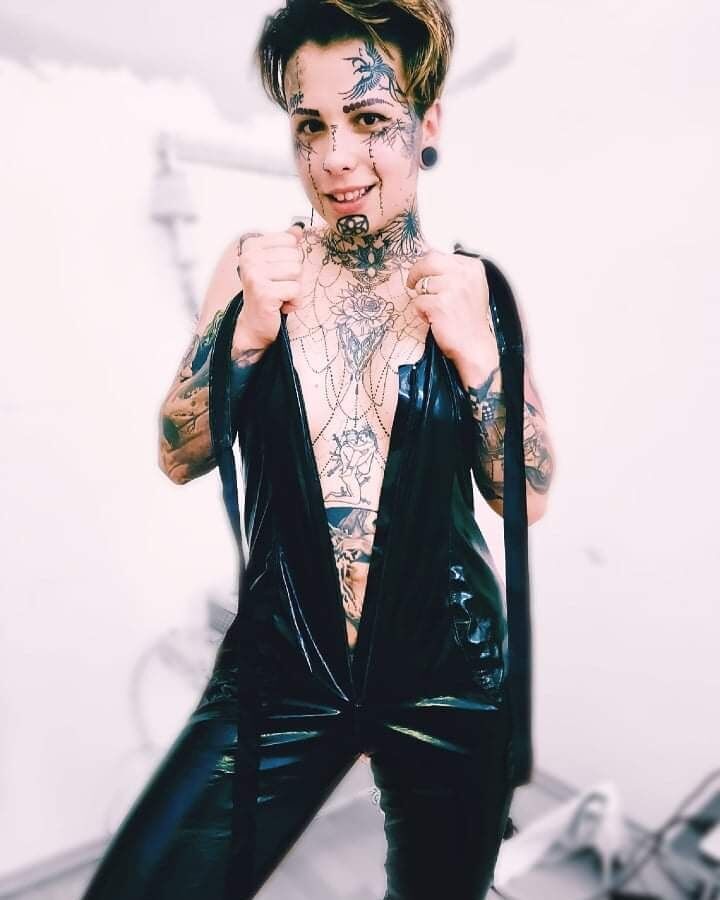 , Threesome, Facesitting, Feet, Soles, 720p, 1080p] – Porn torrents download