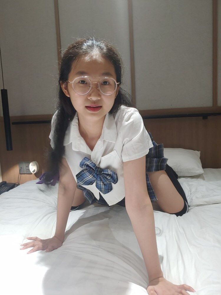 Vietnamese girl (48 videos) Pack [2022, Vietnam, Asian, Public, Blowjob, Straight, Rimming, Group, Threesome, 720p] – Porn torrents download