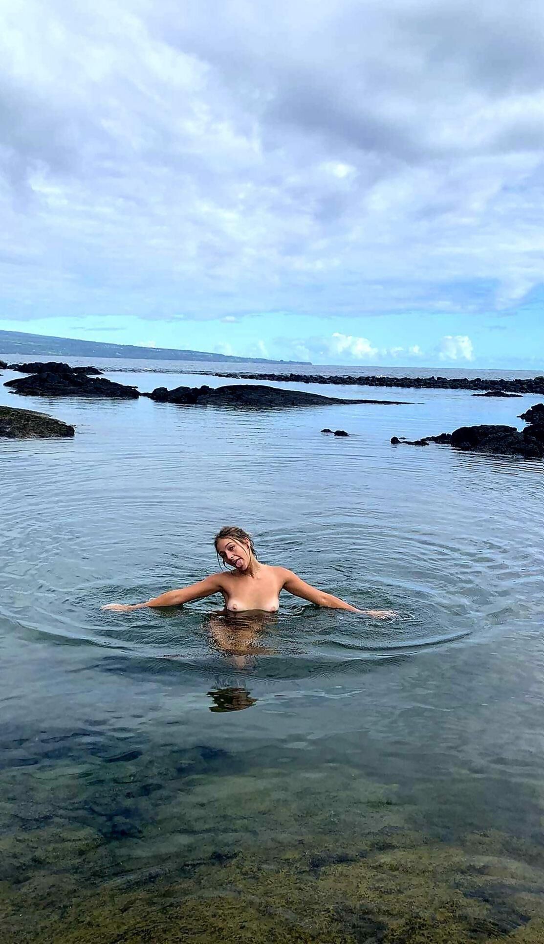 Bethanyflair [Amateur, Solo, Posing, Exhibitionism] [from 300*300 to 4032*1908, 51 photos] – Porn torrents download