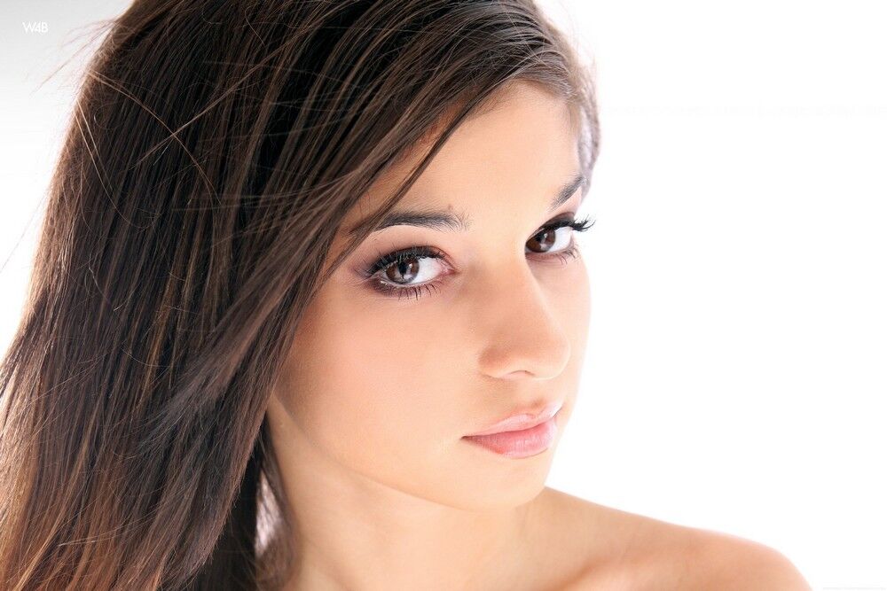 Nika (Luna, Natalia Lobbo, Nicola, Nika, Nika V, Nikala, Nikola, Nikola V) [40 videos, Solo, Posing, Skinny, Shaved, Lingerie, Pissing Small tits, 840/720/1080p] – Porn torrents download