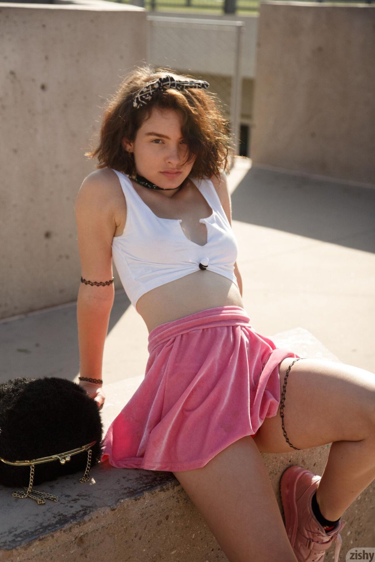 [Zishy.com] 2017-2019 Gigi Matthews – Zishy – Gigi Matthews [Amateur,Solo, Masturbation,Posing] [from 800*533 to 1920*1280, 241 photos, 4 sets] – Porn torrents download