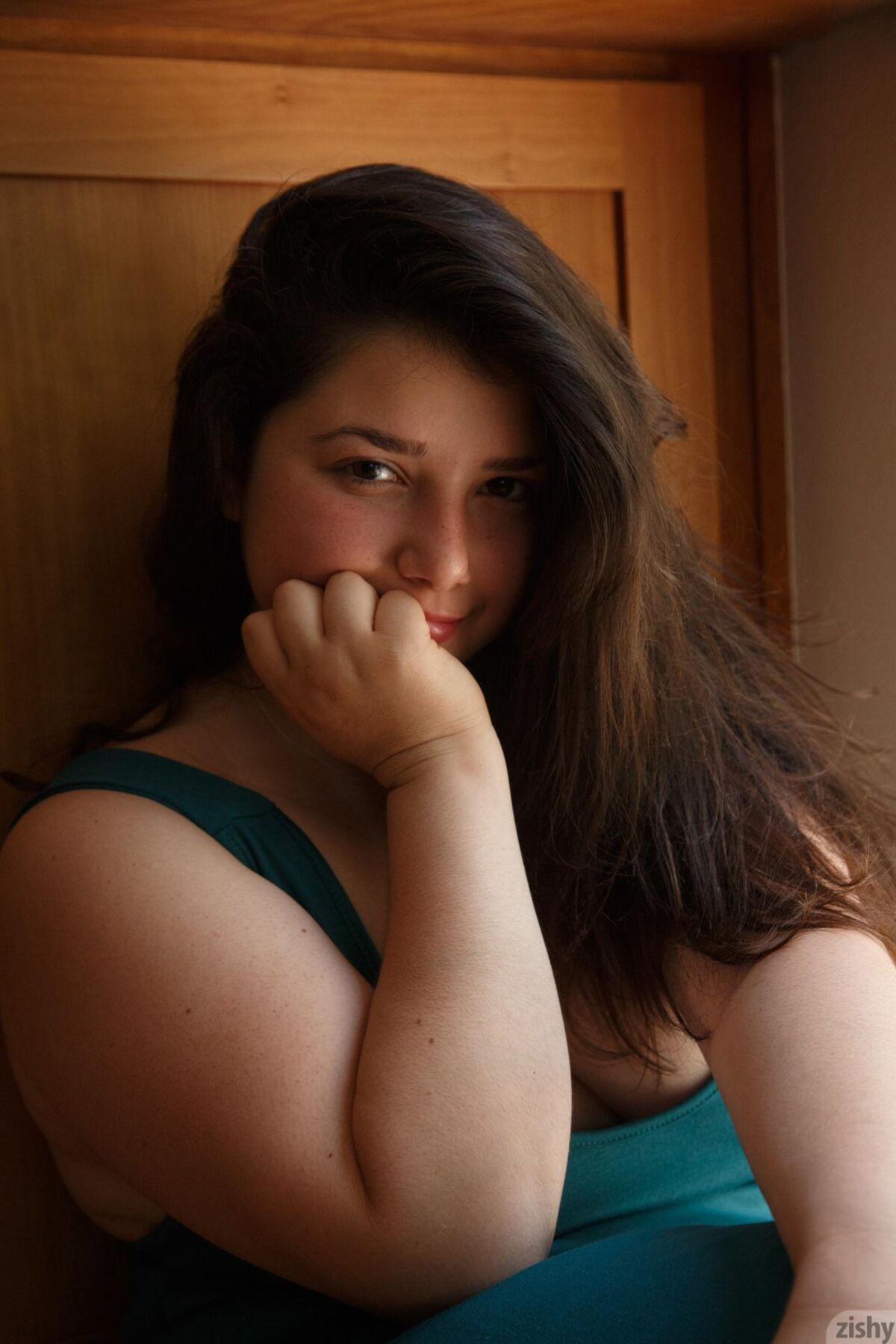 [Zishy.com] 2015 Carolina Munoz – Zishy – Carolina Munoz [Amateur,Solo, Masturbation,Posing,Big Boobs] [from 1536*1024 to 1920*1280, 176 photos, 3 sets] – Porn torrents download