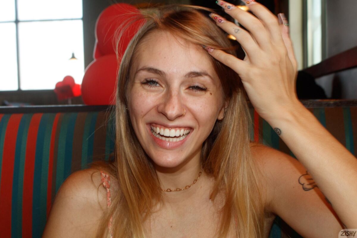 [Zishy.com] 2020-2022 Angel Youngs – Zishy – Angel Youngs [Amateur,Solo,Posing] [1920*1280, 251 photos, 4 sets] – Porn torrents download