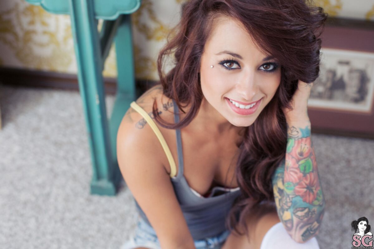 [SuicideGirls.com] 2012-10-15 Rjen – Off the Wall [Solo, Posing] [2731×4096 – 4096×2731, 54 photos] – Porn torrents download
