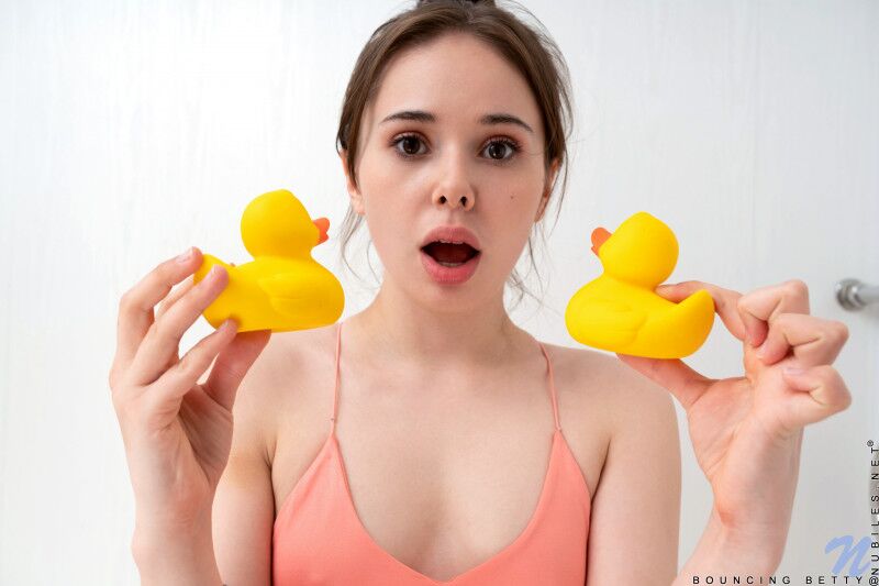 [Nubiles.net] Bouncing Betty – Playtime [2023.09.11, Solo, Teen, Masturbation, 2160p] – Porn torrents download