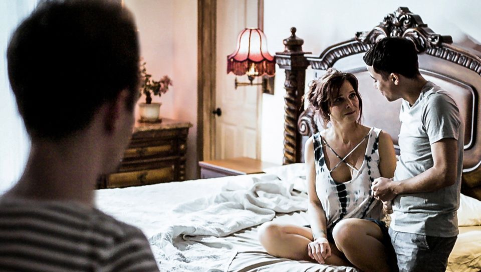 [PureTaboo] Syren De Mer – Taking Care Of Mom [2020, Anal, Big Ass, Blowjob, DP, Incest, MILF, Mature, Threesome (MMF), 2160p, SiteRip] – Porn torrents download