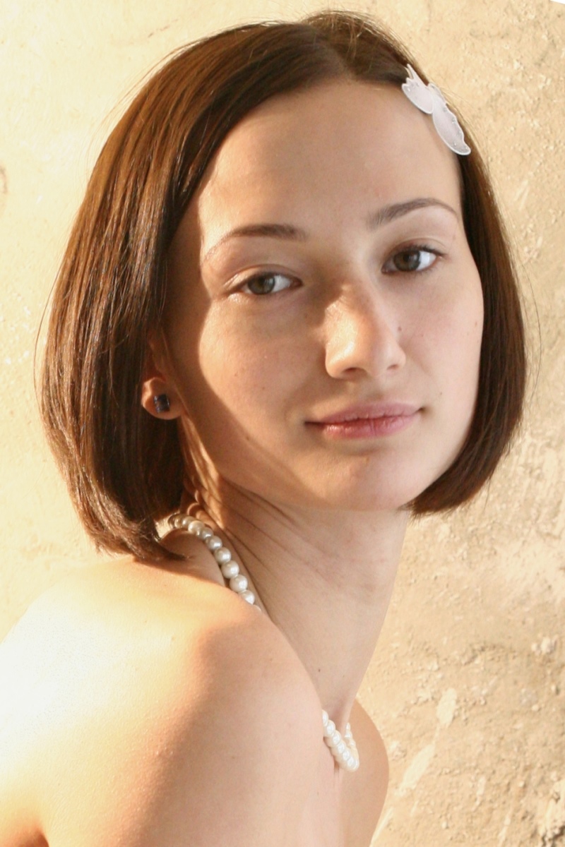 Mari A (Mila C, Masha, Masha D, Masha T, Mila) [Solo, Erotic, Posing] (full pack) [2048x1365–4368x2912, 805 photos в 9 sets]+1 clip MPEG4, 1920x1080, 29.97fps, 3000kbps]