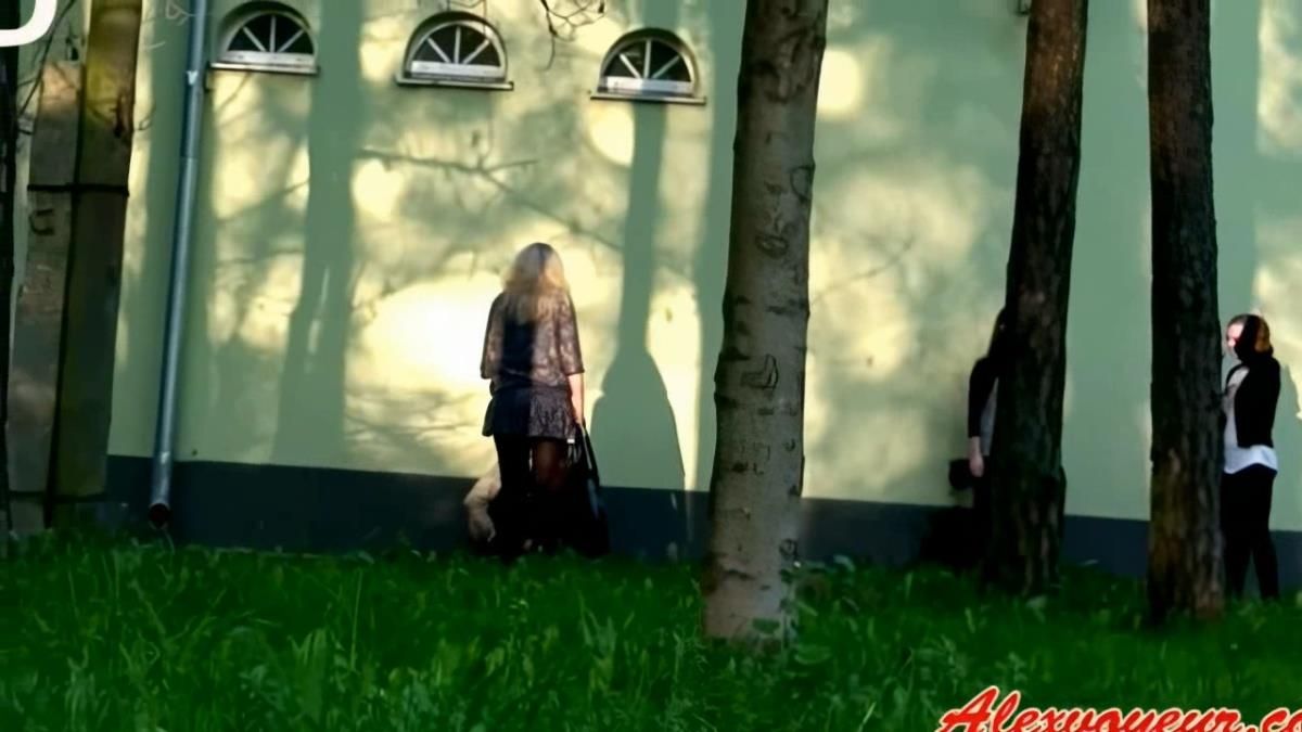 [256.1 MB] Girls pee in a recreation park (Alexvoyeur.com) | Free Porn Torrent