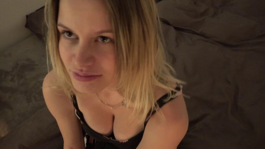 [CzechStreets.com / CzechAV.com] 2018-08-04 Martina – Pregnant lady in distress (Czech Streets 112) [2018 g., Amateur, Blonde, Hardcore, Oral, Pregnant, Sex for money, 1080p] – Porn torrents download