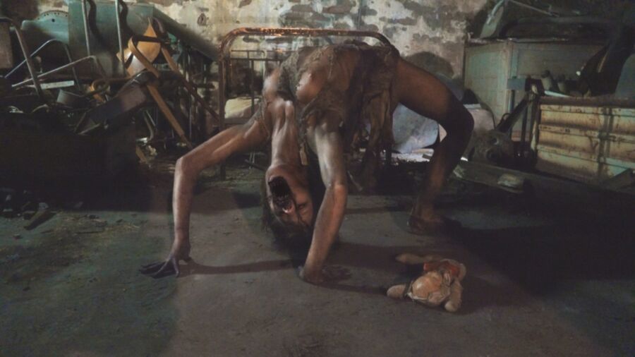 [XVirtual.com] Sarah Kay (The Exorcist) Exorcist member [Horror, Demon, Straight, Virtual Reality, VR, 2880p] [Oculus Rift / Vive] – Porn torrents download