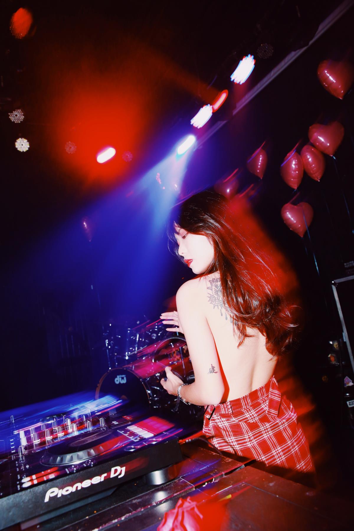 [3.28 GB]Chinese model Huang Yaqi (黄雅琪) aka ijoycebabe (2018-2020) – Porn torrents download