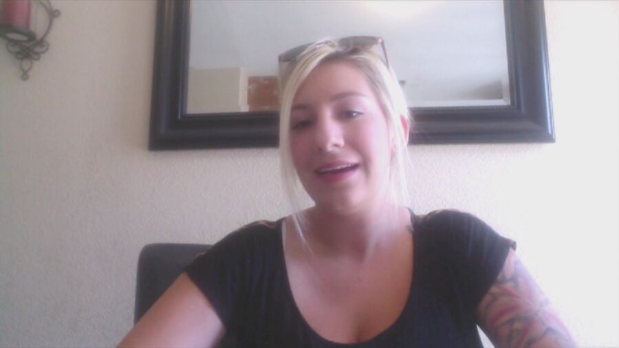 [SeptemberCarrino.com] September Carrino – Webcam 150 (2015.09.02) [2015, Solo, Erotic, Big Tits, Boobs, Posing, 720p.] – Porn torrents download