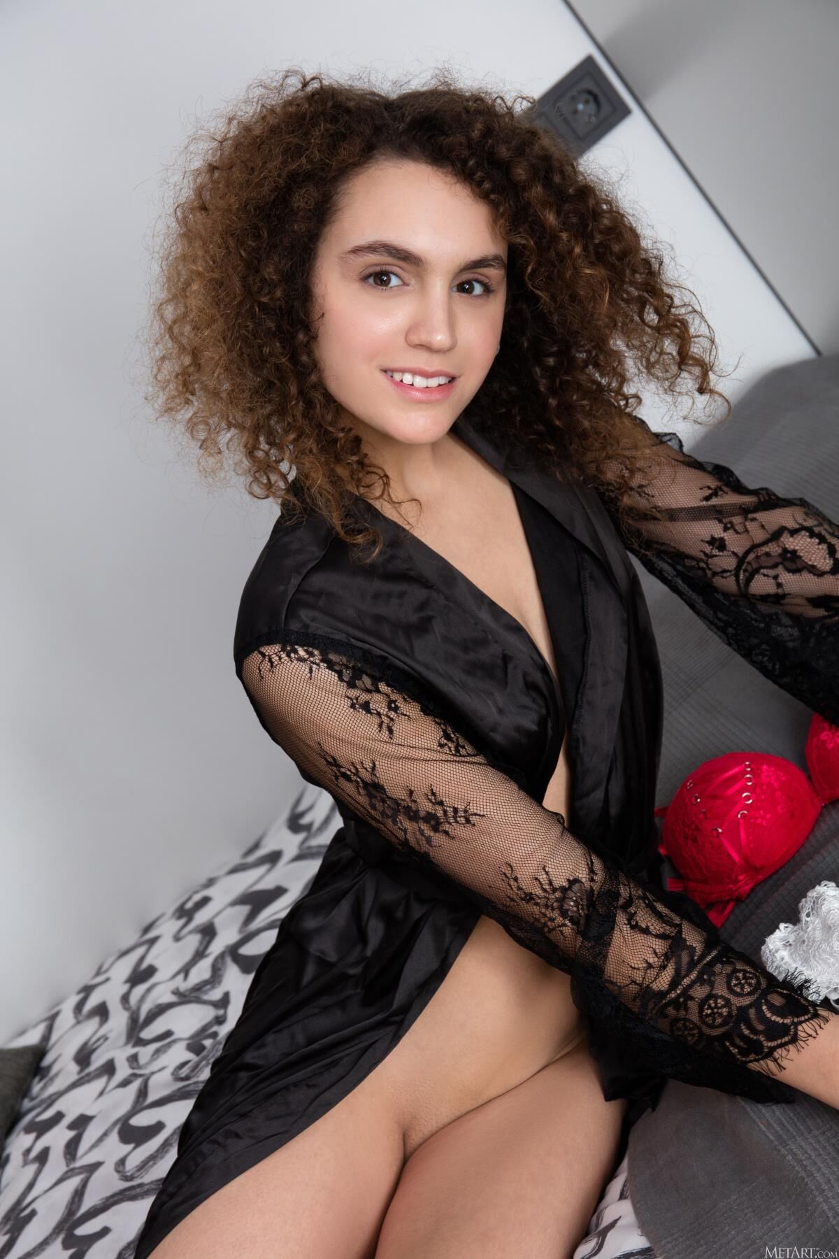 [1.46 GB] 2024-06-08 Konstance – Flirty Fun, Aveira – Red Sofa, Lorelei – Casual Day, Usha – Surfs Up – Porn torrents download