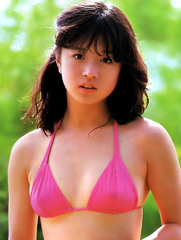Akina Nakamori